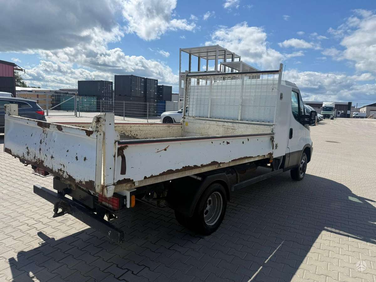 Iveco 35C15, savivarčiai