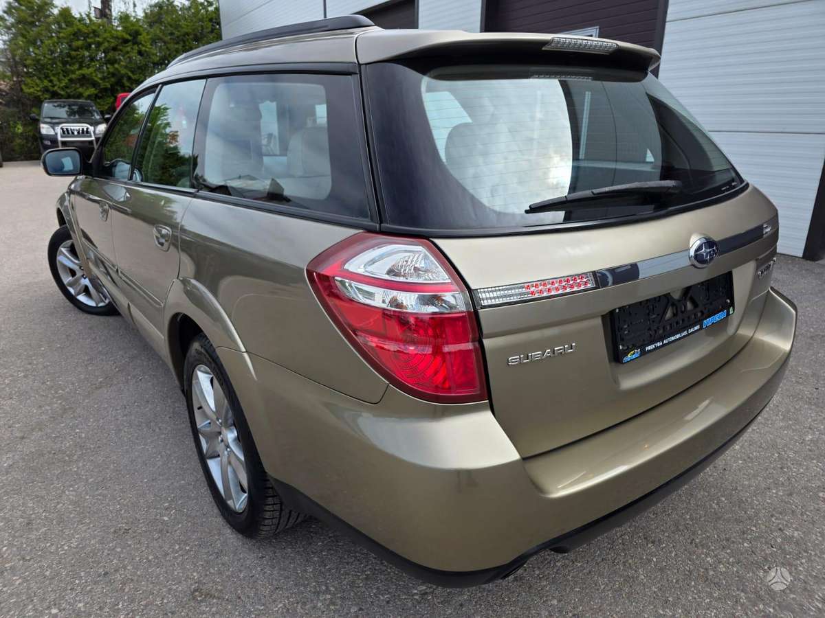 Subaru Outback, 2.5 l., universalas