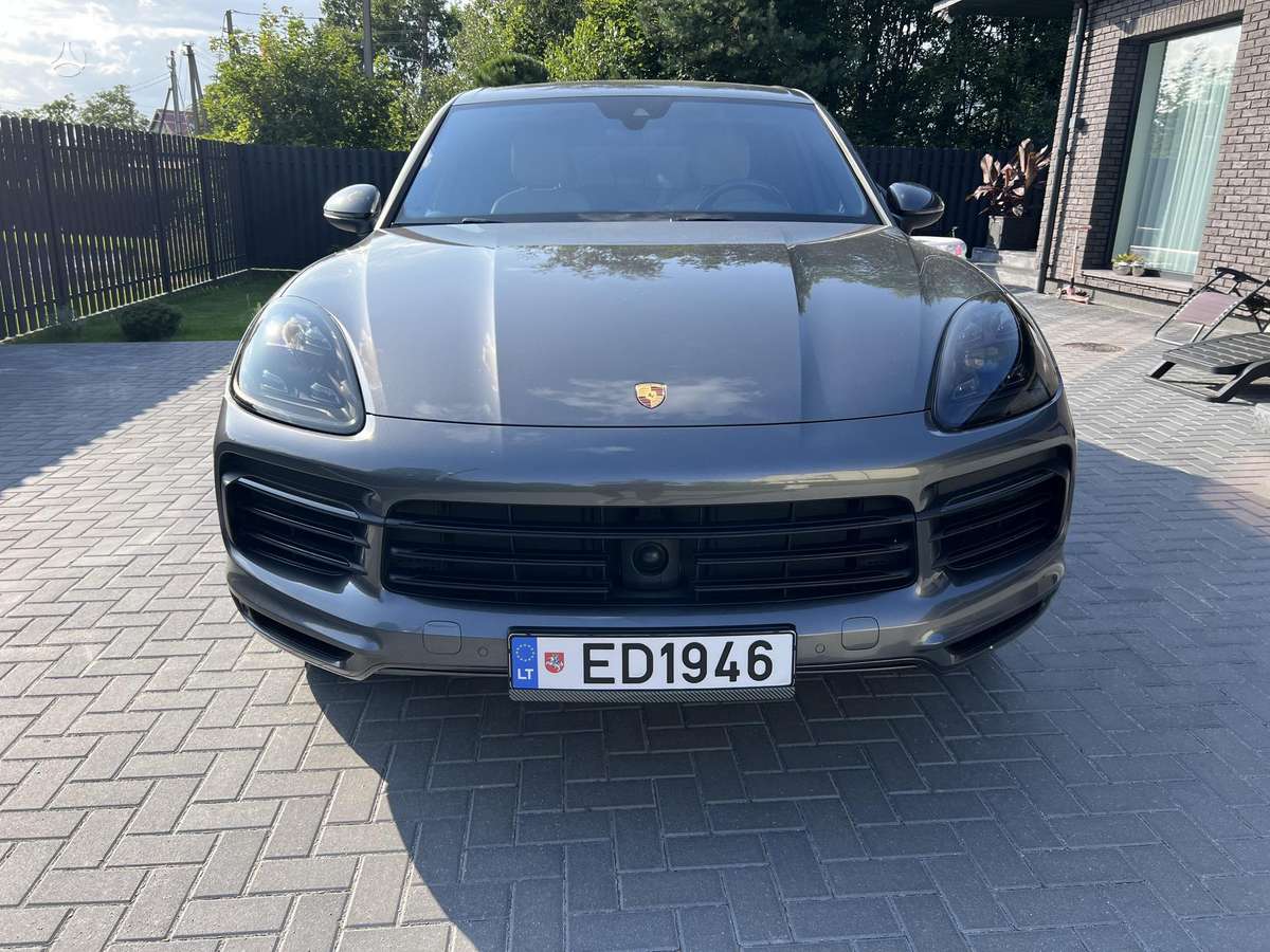 Porsche Cayenne - 4