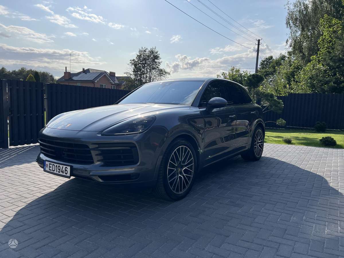 Porsche Cayenne - 5