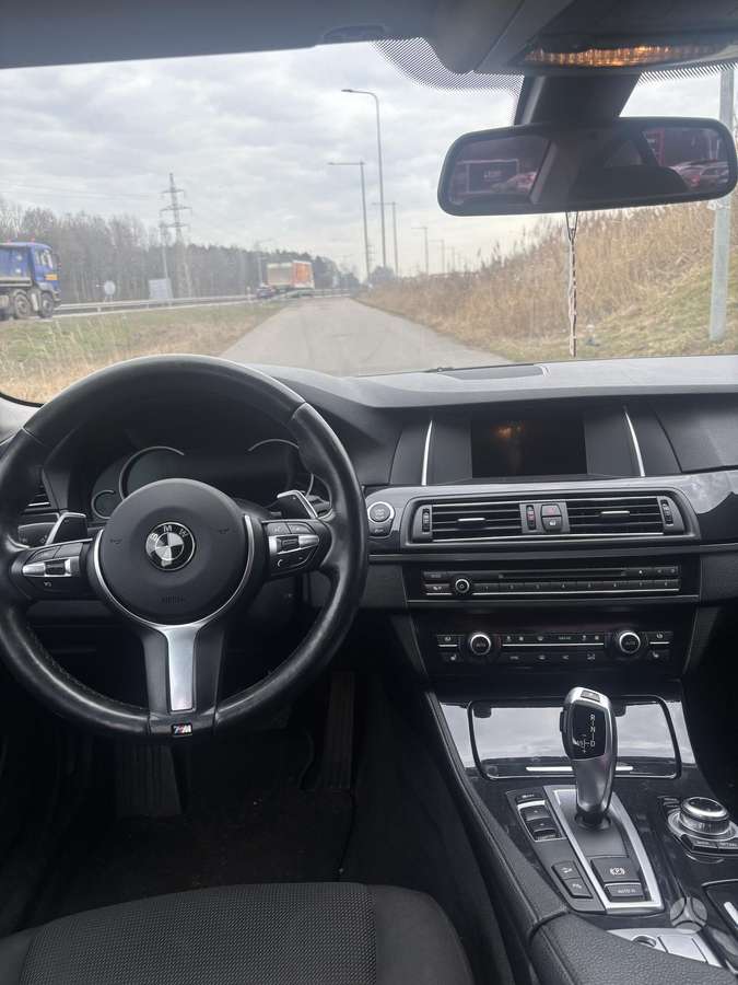 BMW 520, 2.0 l., Седан