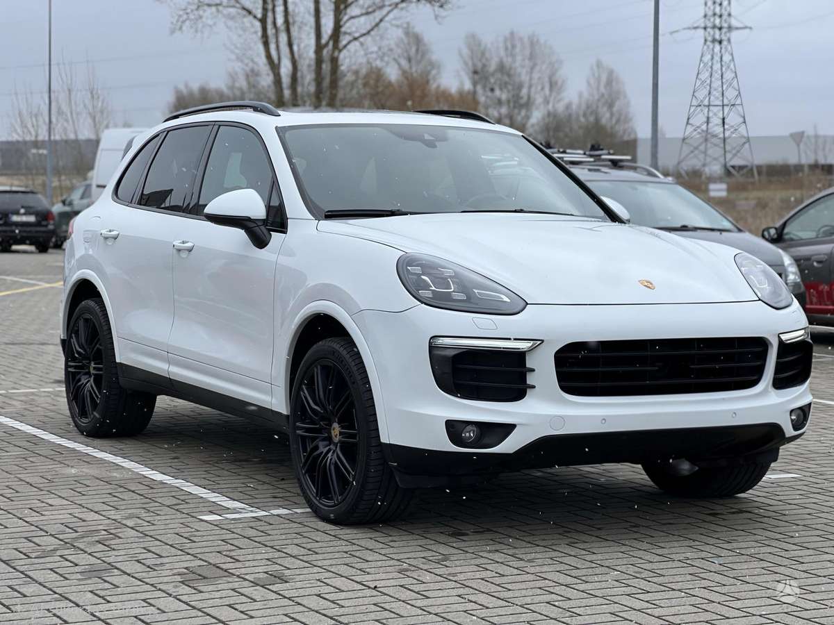 Porsche Cayenne - 2