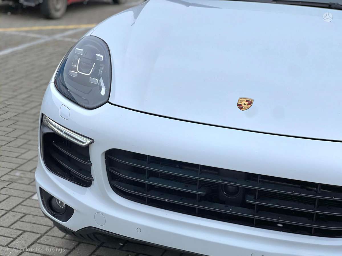 Porsche Cayenne - 7