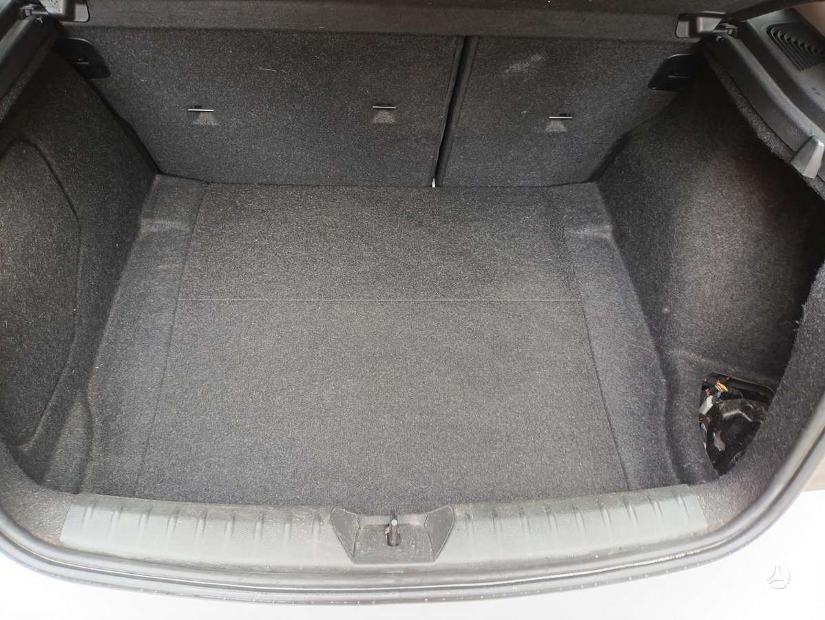 BMW 116, 1.6 l., hatchback