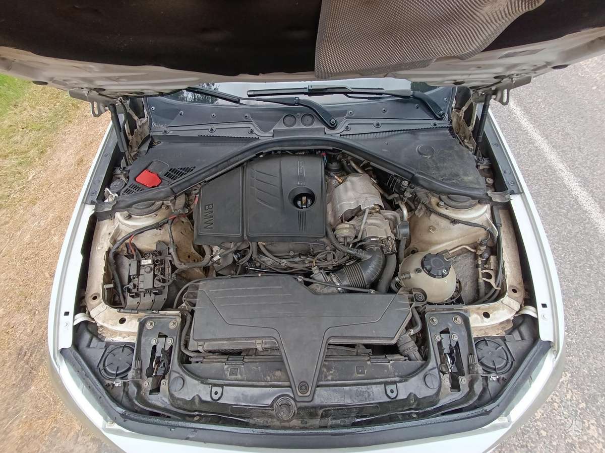 BMW 116, 1.6 l., hatchback