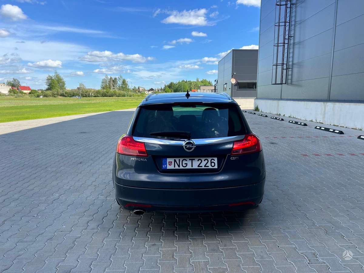 Opel Insignia, 2.0 l., Универсал