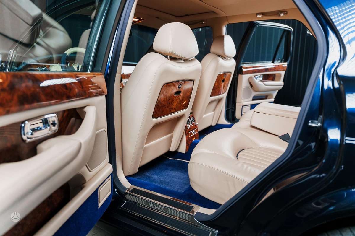 Bentley Arnage, 6.8 l., Седан