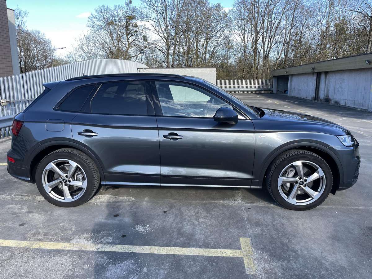 Audi Q5, 3.0 l., Минивэн
