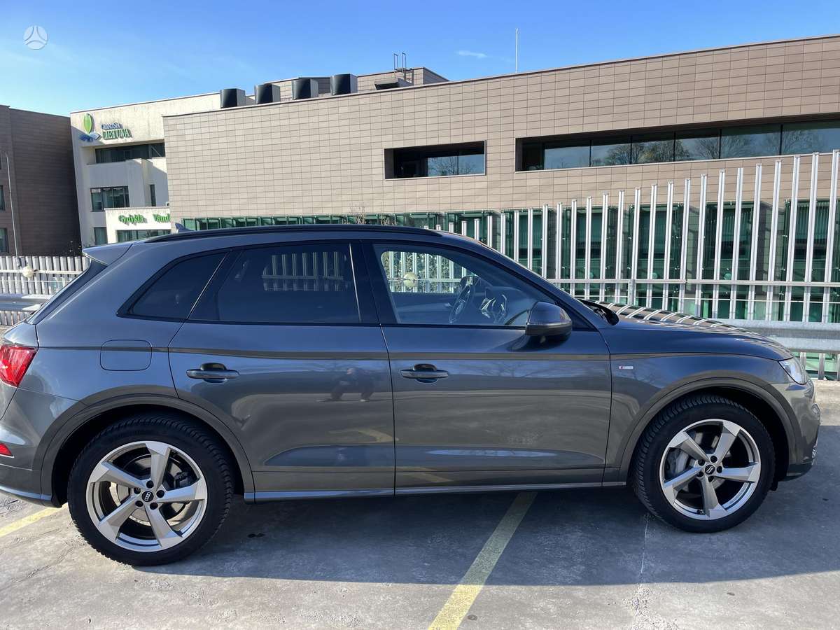 Audi Q5, 3.0 l., Минивэн