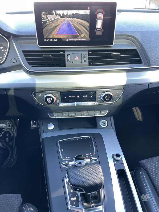 Audi Q5, 3.0 l., Минивэн