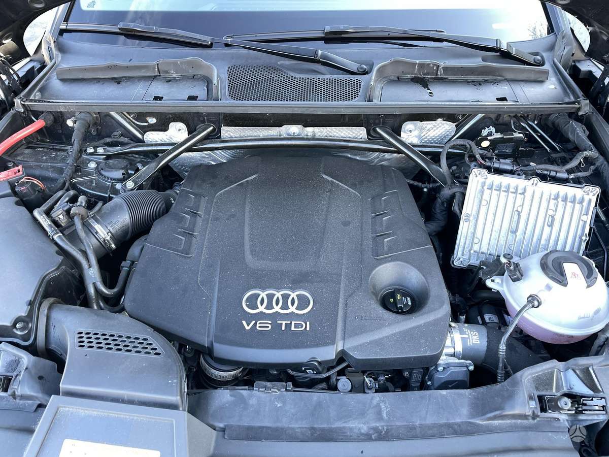 Audi Q5, 3.0 l., Минивэн