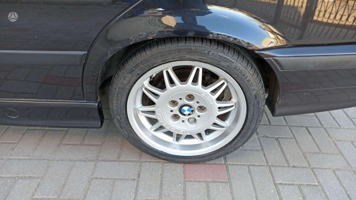 BMW Styling 22 DS1, lengvojo lydinio, R17