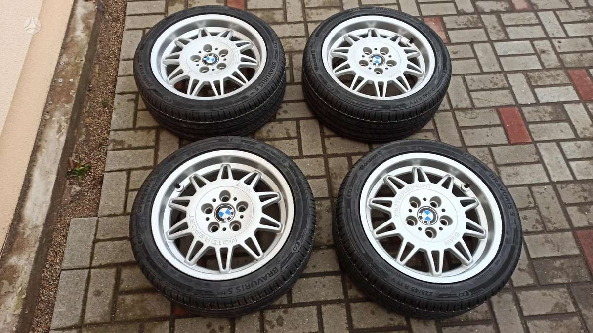 BMW Styling 22 DS1, lengvojo lydinio, R17