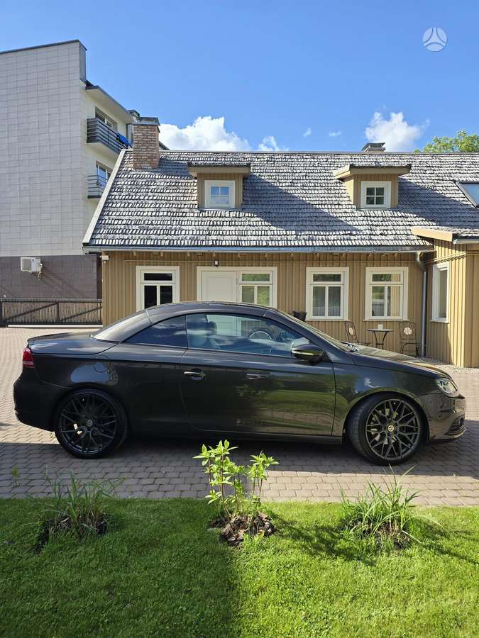 Volkswagen Eos, 2.0 l., convertible