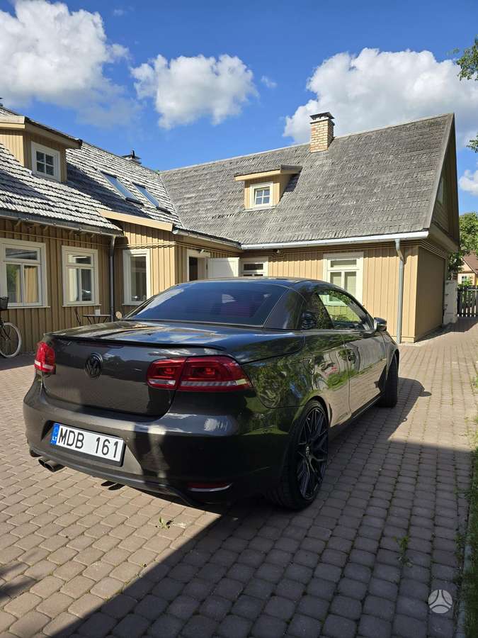 Volkswagen Eos, 2.0 l., convertible