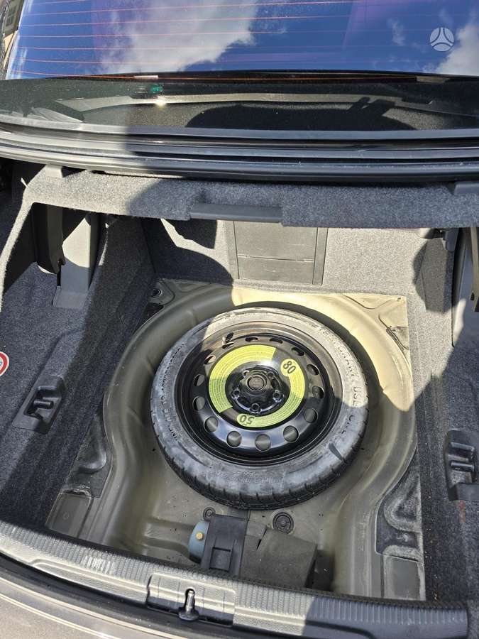 Volkswagen Eos, 2.0 l., convertible