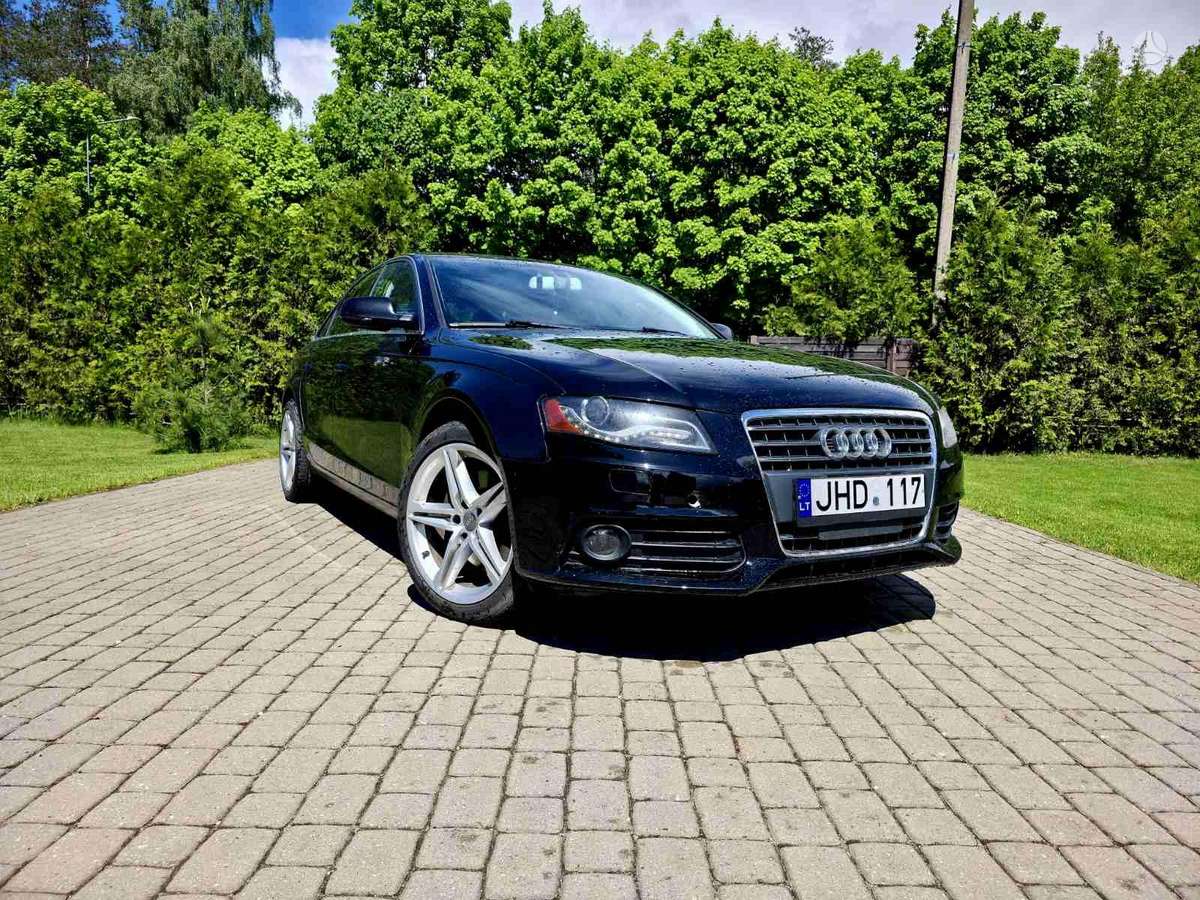 Audi A4, 2.0 l., Седан