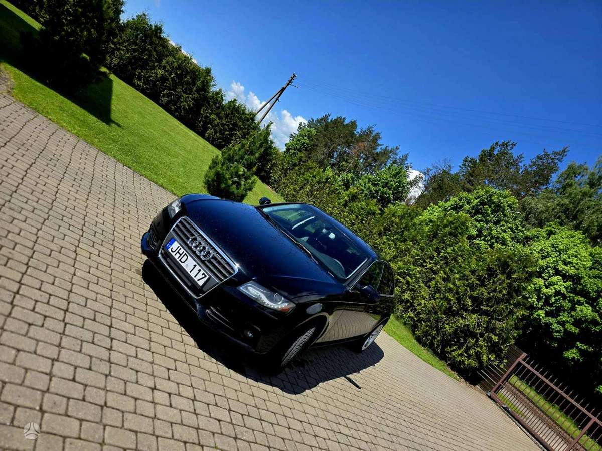 Audi A4, 2.0 l., Седан