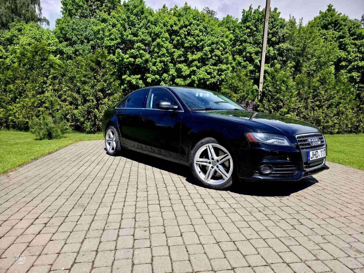 Audi A4, 2.0 l., Седан