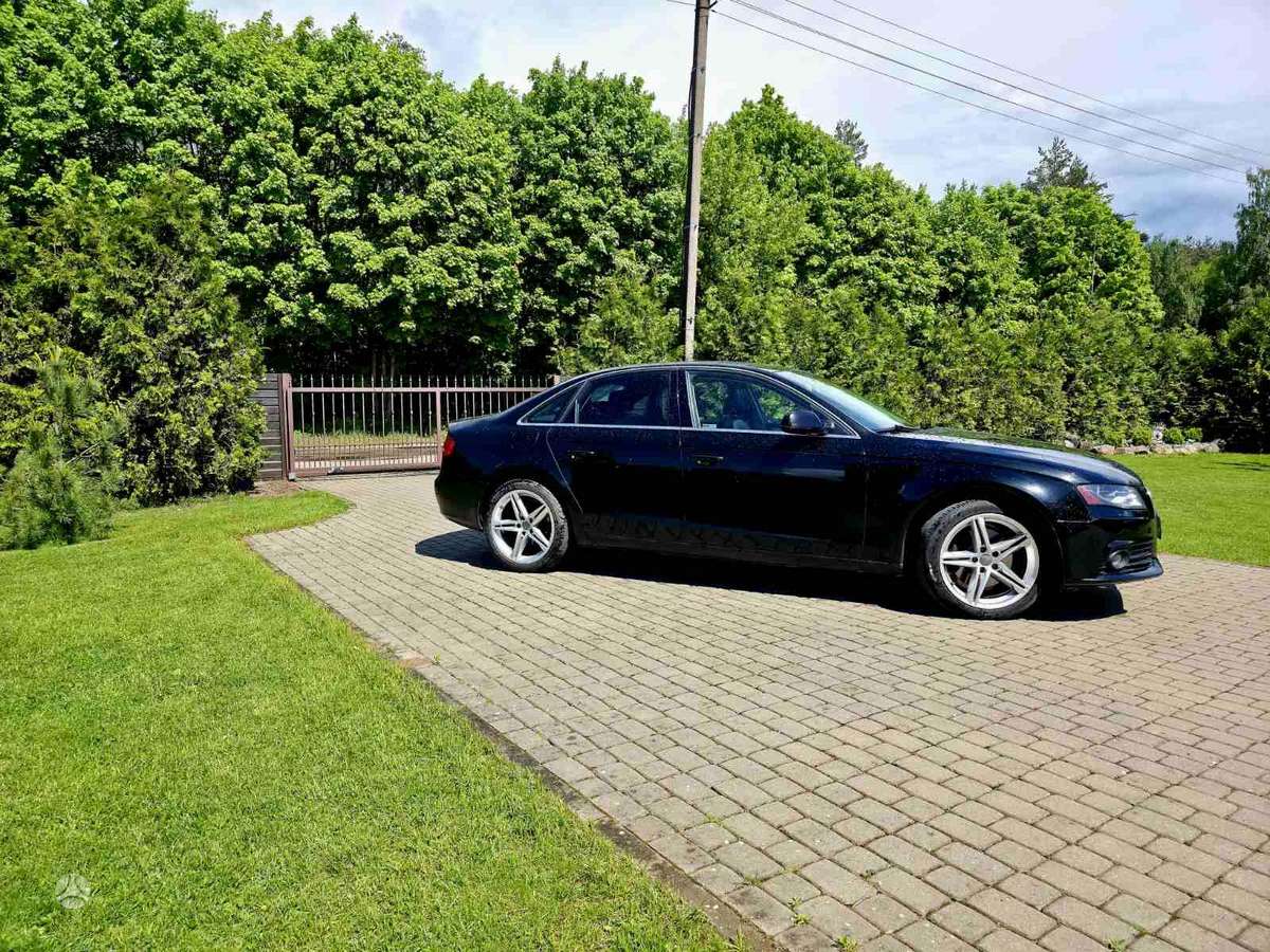 Audi A4, 2.0 l., Седан
