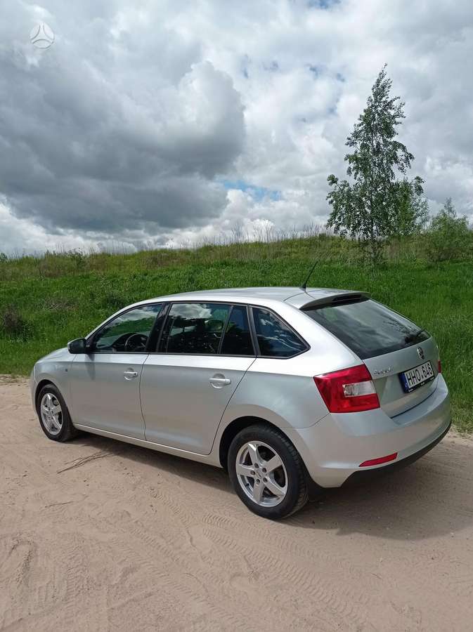 Skoda Rapid, 1.2 l., Хэтчбек