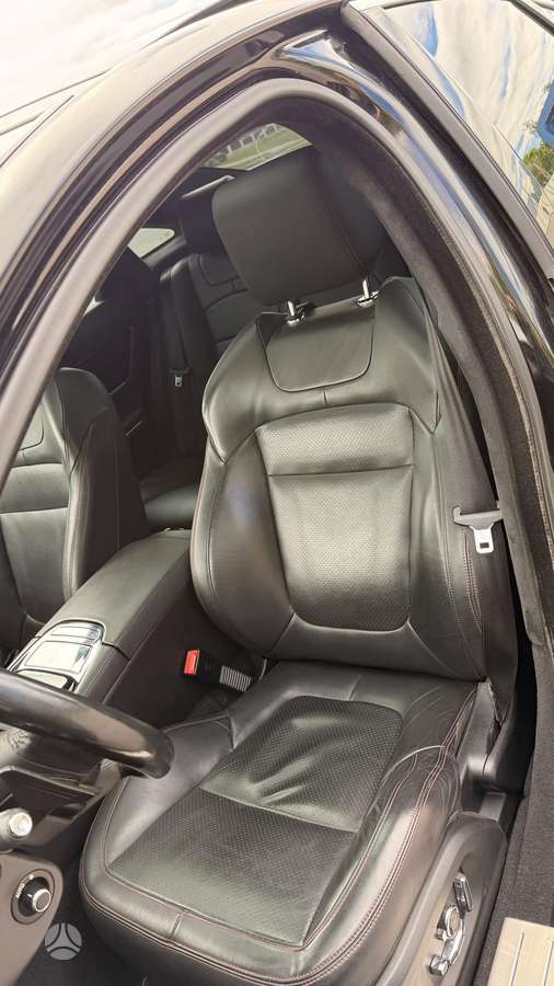 Jaguar XJ, 3.0 l., Седан