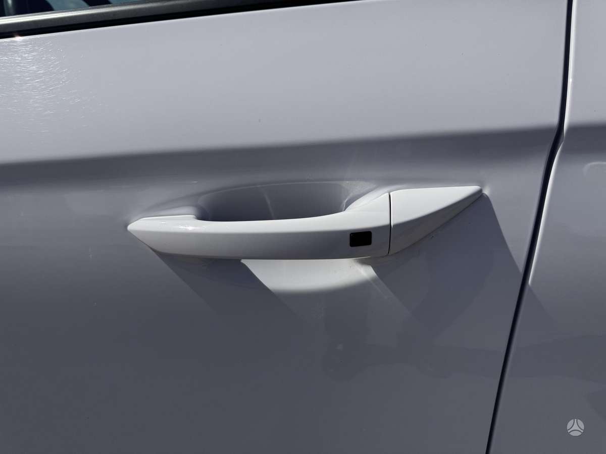 Hyundai IONIQ, hatchback