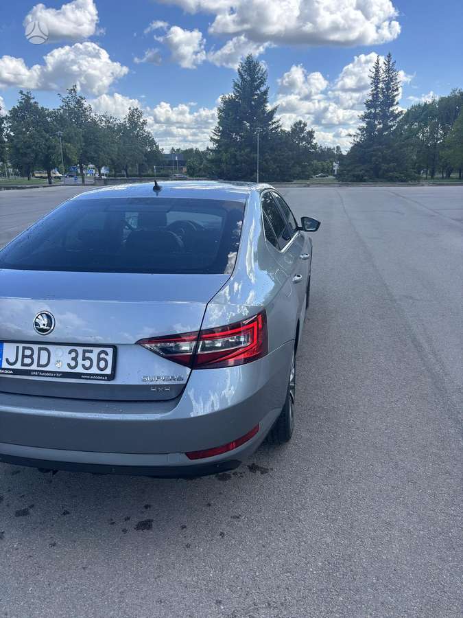 Škoda Superb - 5