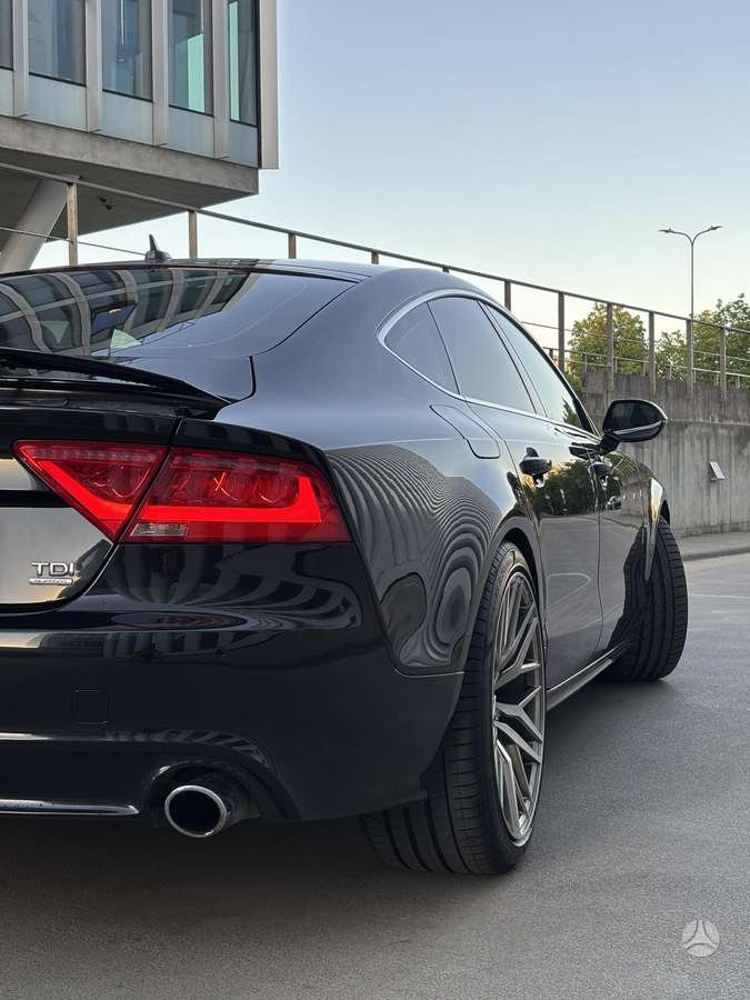 Audi A7, 3.0 l., hatchback