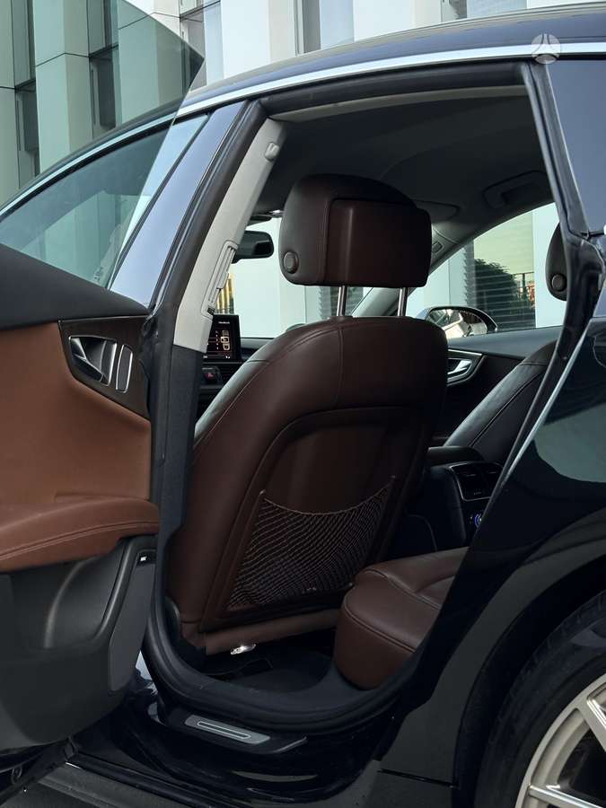 Audi A7, 3.0 l., hatchback