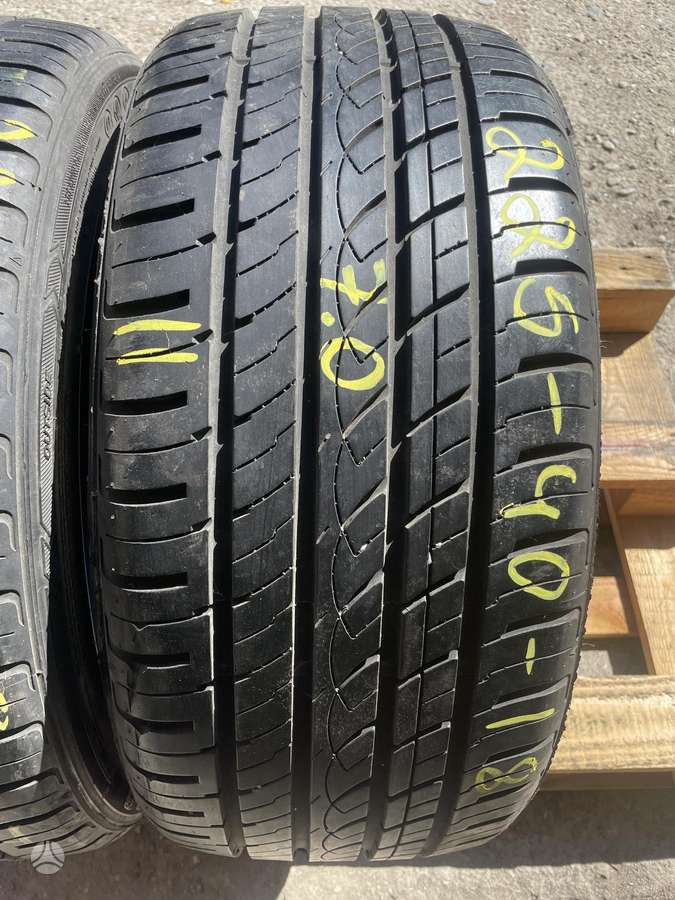 Tracmax F106, summer 225/40 R18