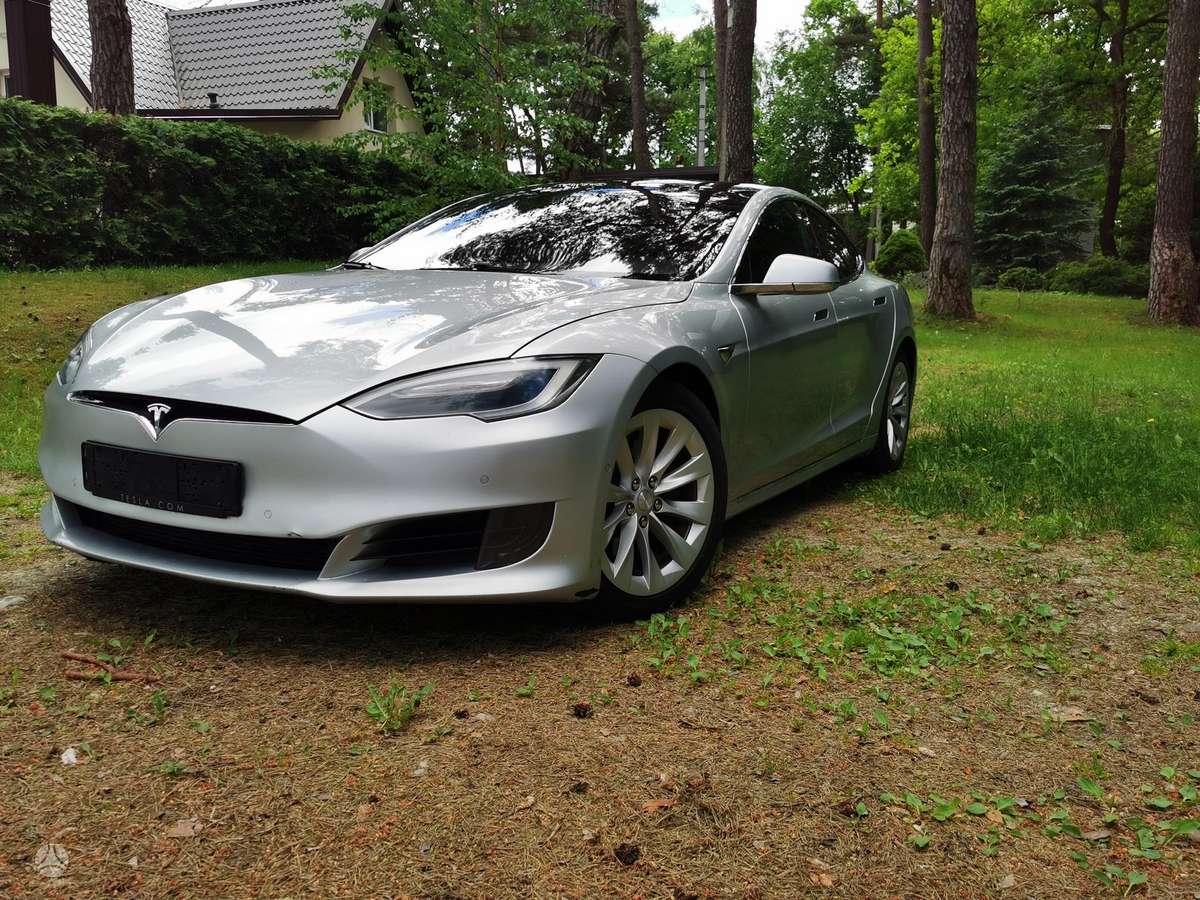 Tesla Model S, 75 kWh, hatchback