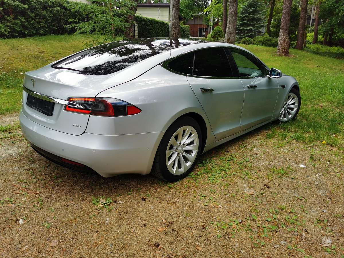 Tesla Model S, 75 kWh, hatchback