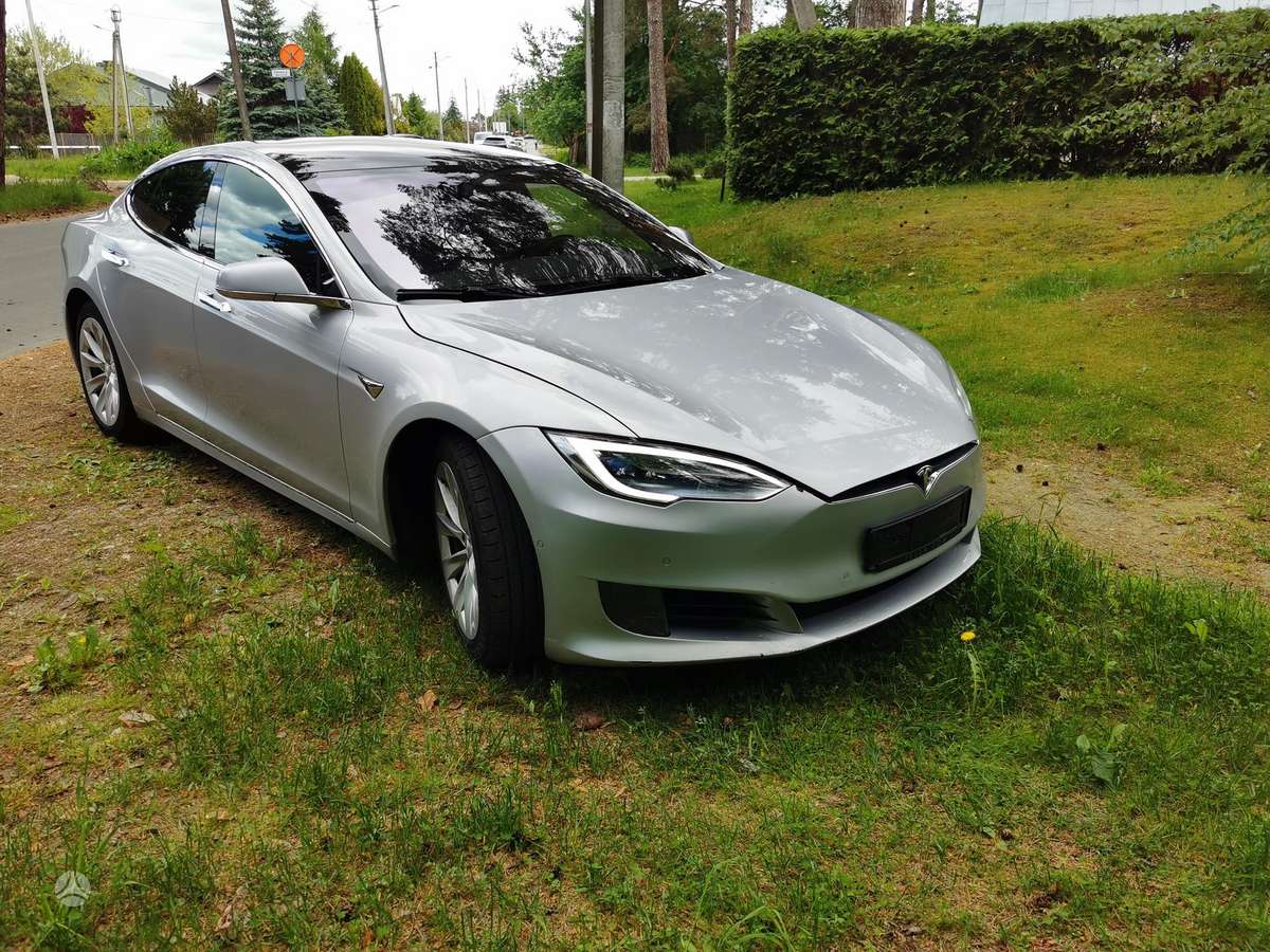 Tesla Model S, 75 kWh, hatchback