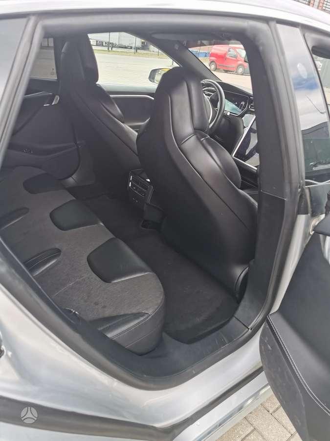 Tesla Model S, 75 кВт·ч, Хэтчбек