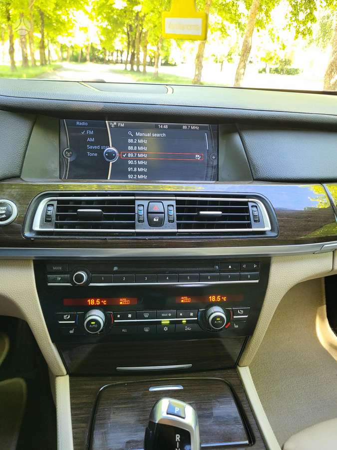 BMW 730, 3.0 l., Седан