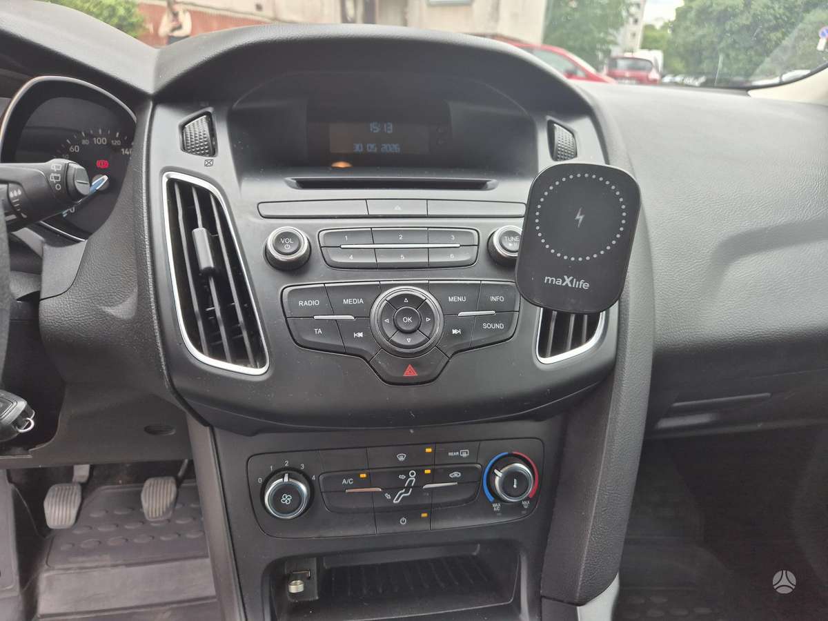 Ford Focus, 1.6 l., hatchback
