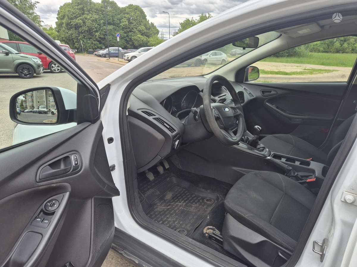 Ford Focus, 1.6 l., hatchback