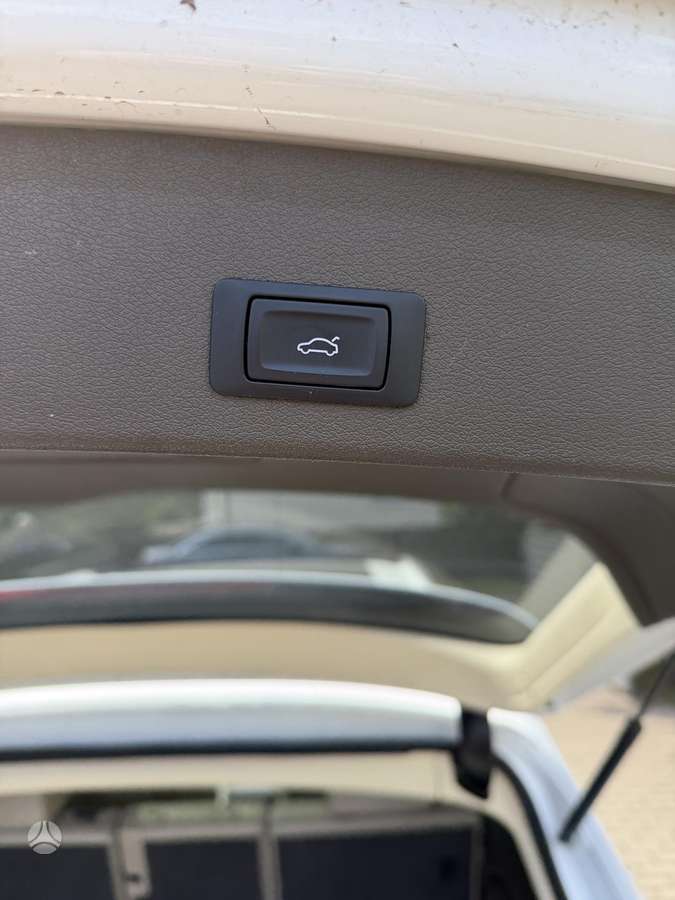 Audi Q5, 2.0 l., Внедорожник / Кроссовер