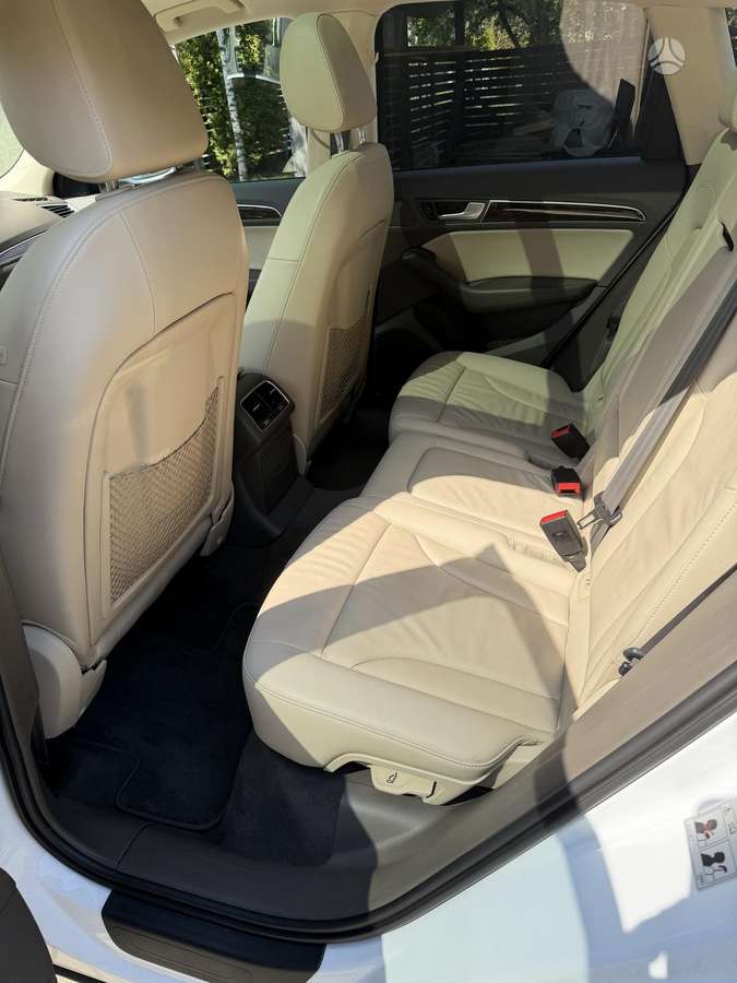 Audi Q5, 2.0 l., Внедорожник / Кроссовер