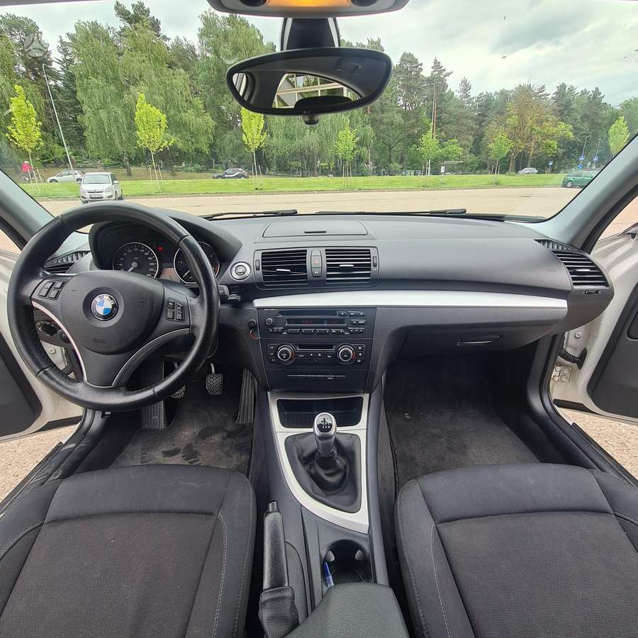 BMW 116, 2.0 l., hatchback
