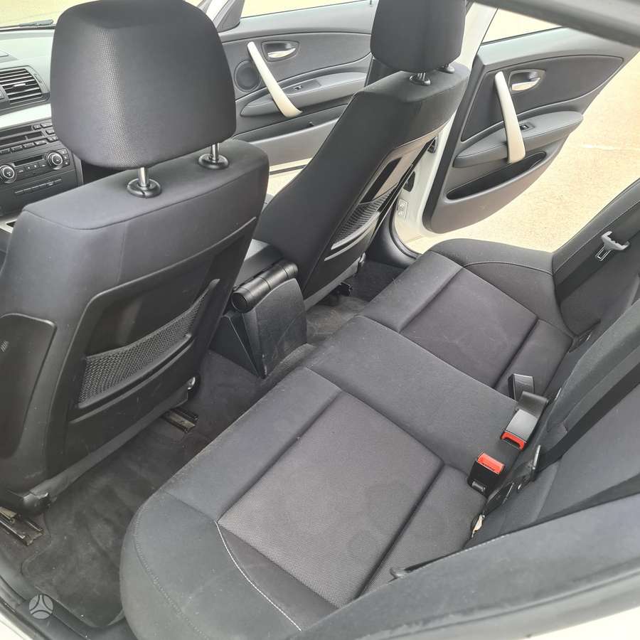 BMW 116, 2.0 l., hatchback