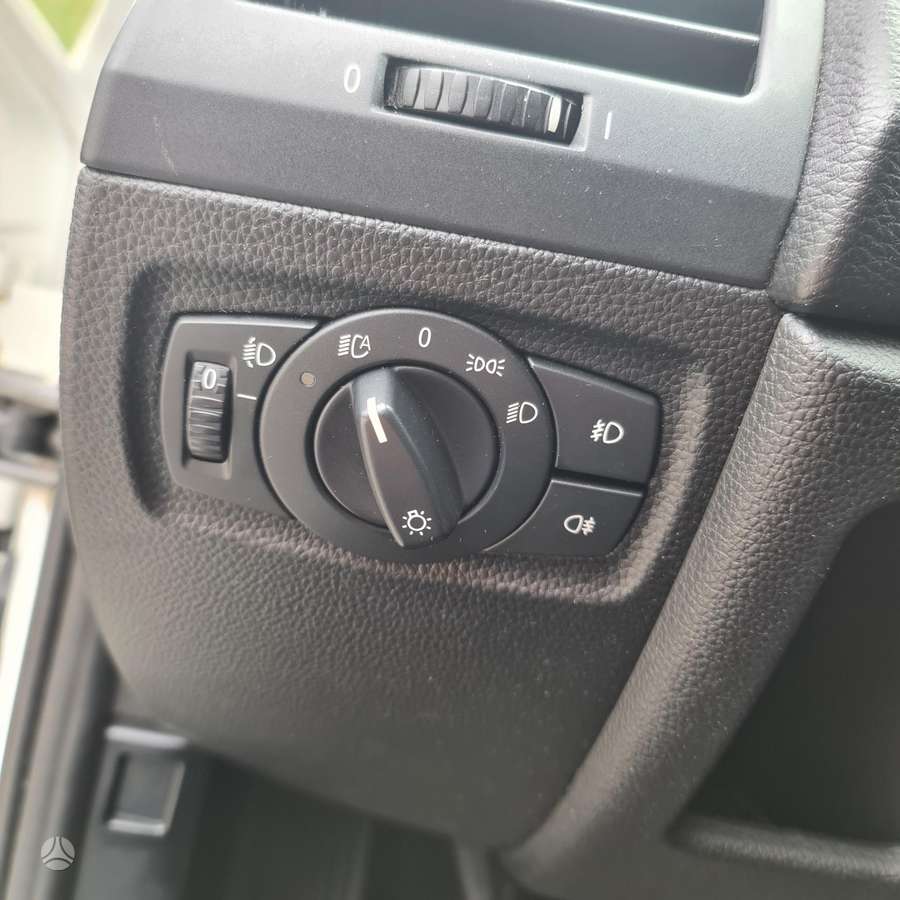 BMW 116, 2.0 l., hatchback