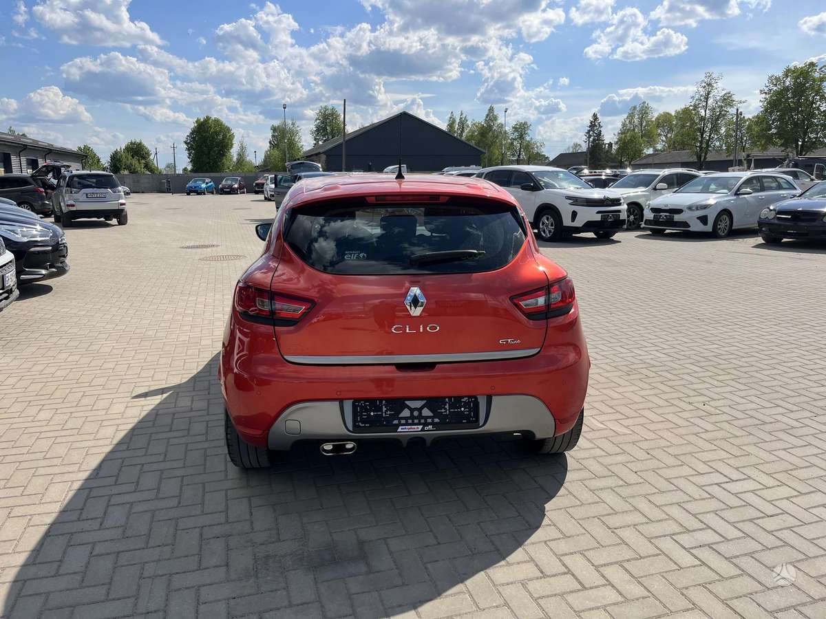 Renault Clio - 9