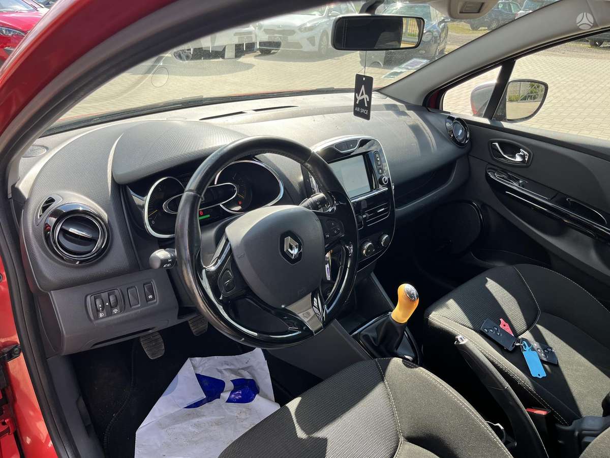 Renault Clio, 1.5 l., hatchback