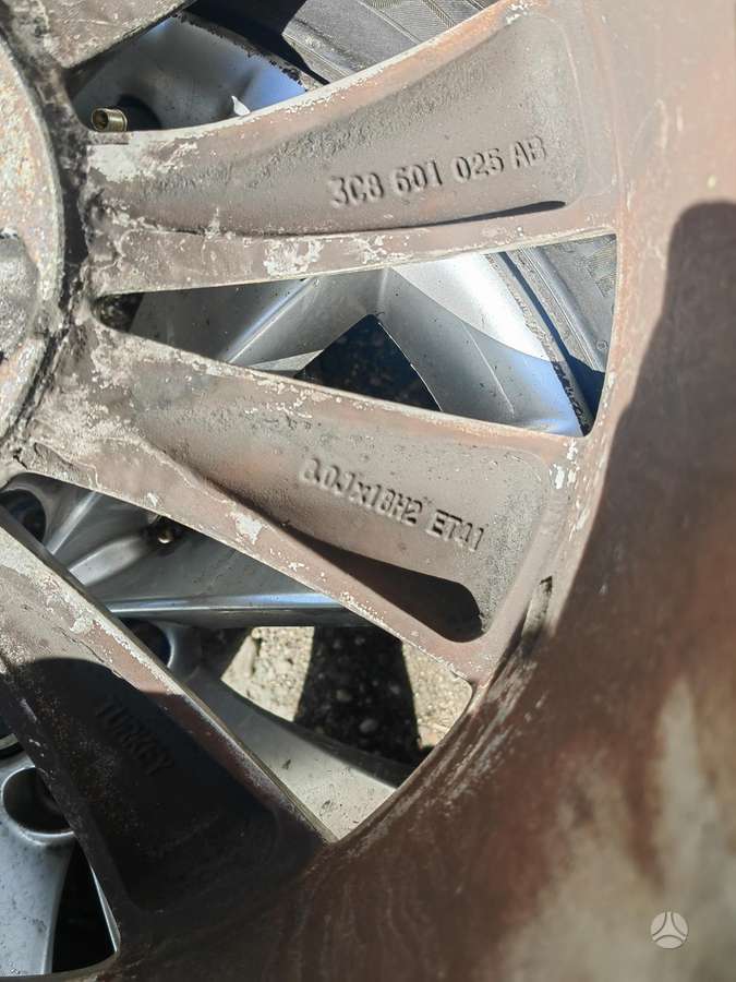 Volkswagen, light alloy, R18