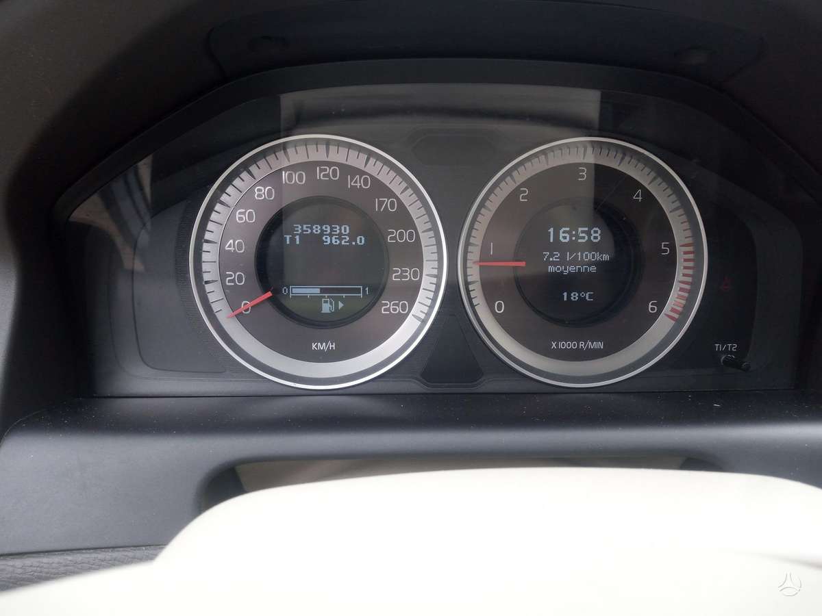 Volvo XC60 - 3