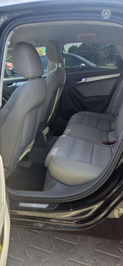 Audi A4, 2.0 l., Седан