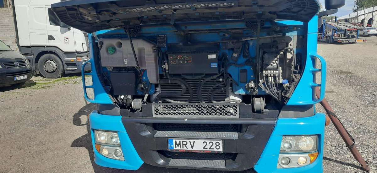 Iveco Stralis, auto transporters