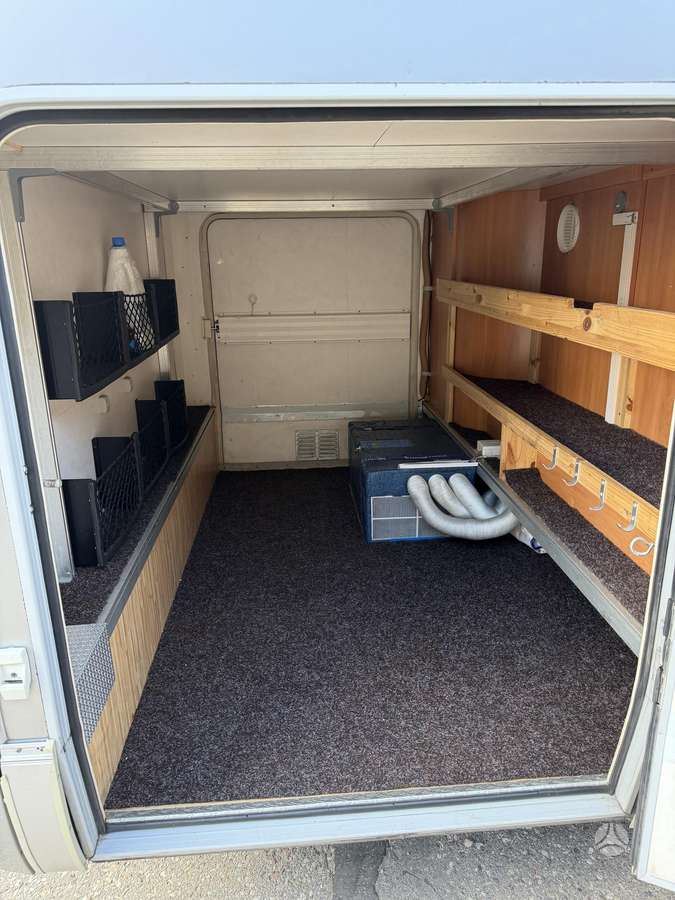 Hymer B694SL, campers
